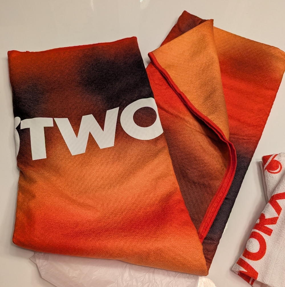HOTWORX tie dye yoga towel and 2 face towels, NEW